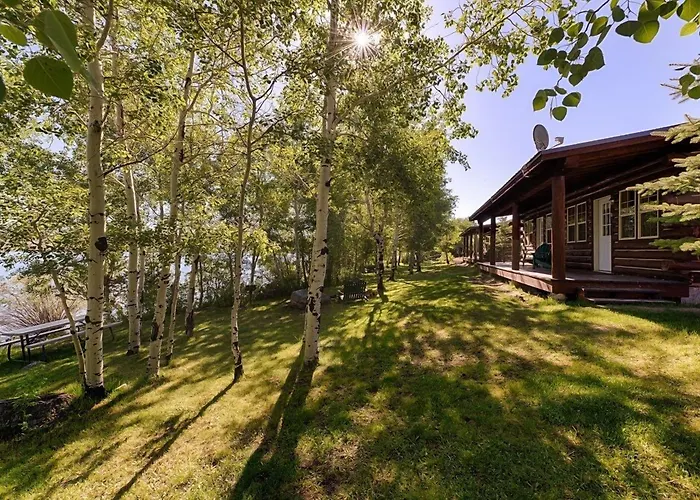 Lakeside Lodge And Marina